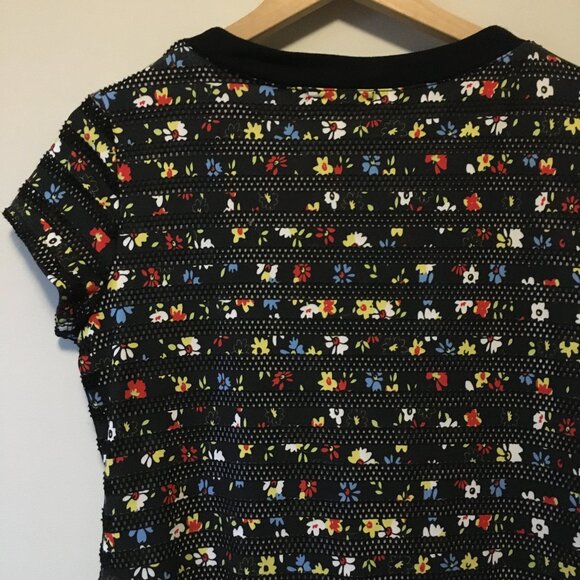 Retro Floral and Mesh Cross Lace Up Tee - Picture 7 of 16